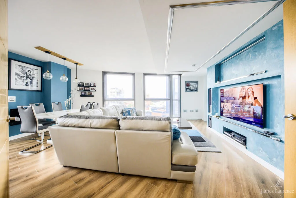 2 bedroom penthouse for rent