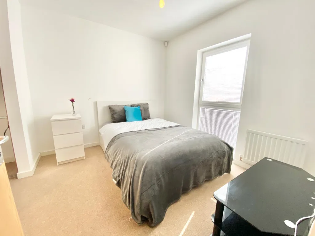 1 bedroom detached house for rent