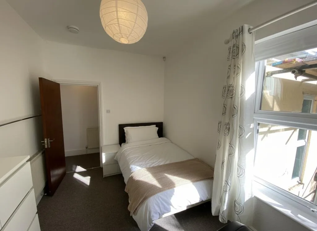 3 bedroom flat for rent