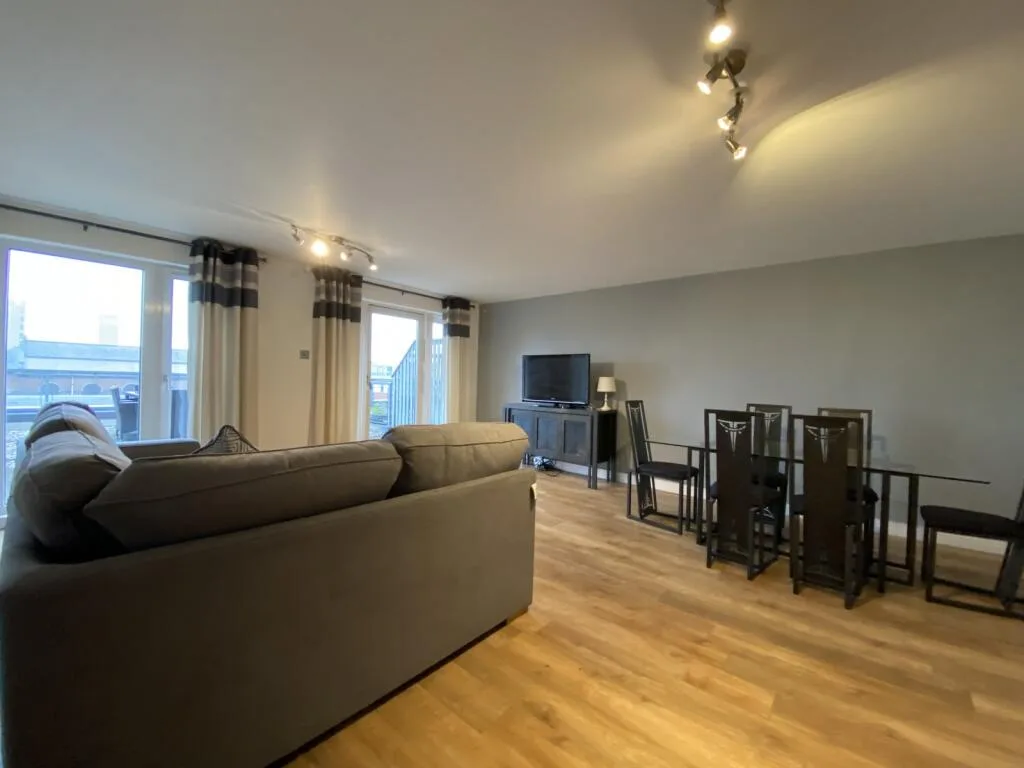 3 bedroom flat for rent