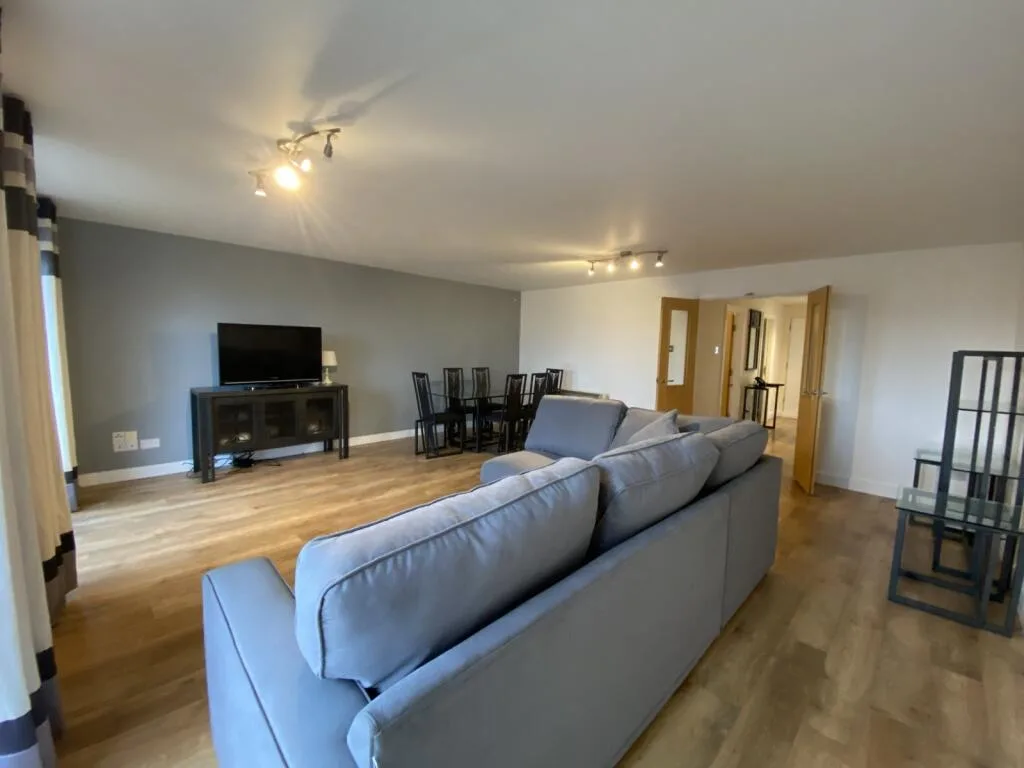 3 bedroom flat for rent