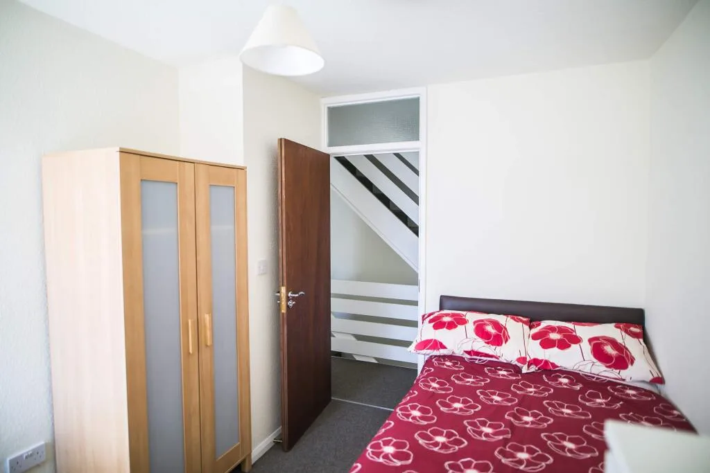 4 bedroom house for rent