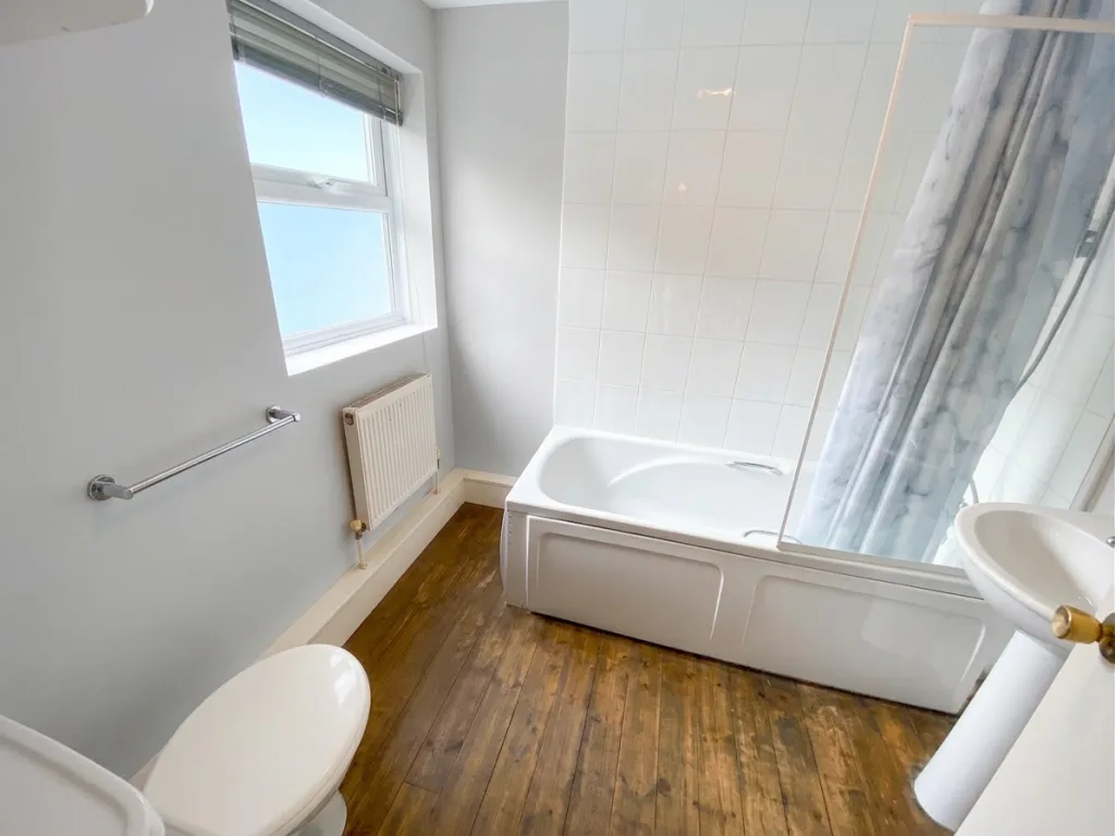 4 bedroom house for rent