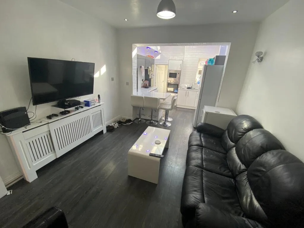 4 bedroom house for rent