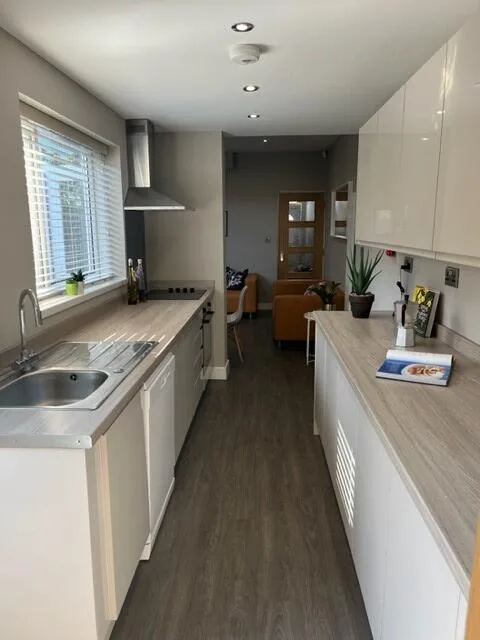 5 bedroom house for rent