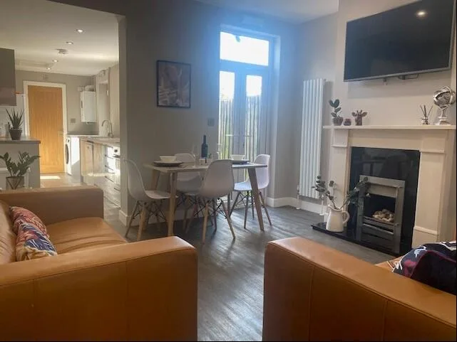5 bedroom house for rent