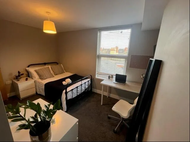 5 bedroom house for rent