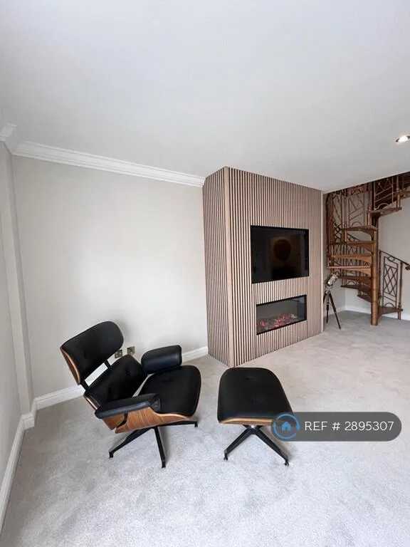 2 bedroom penthouse for rent