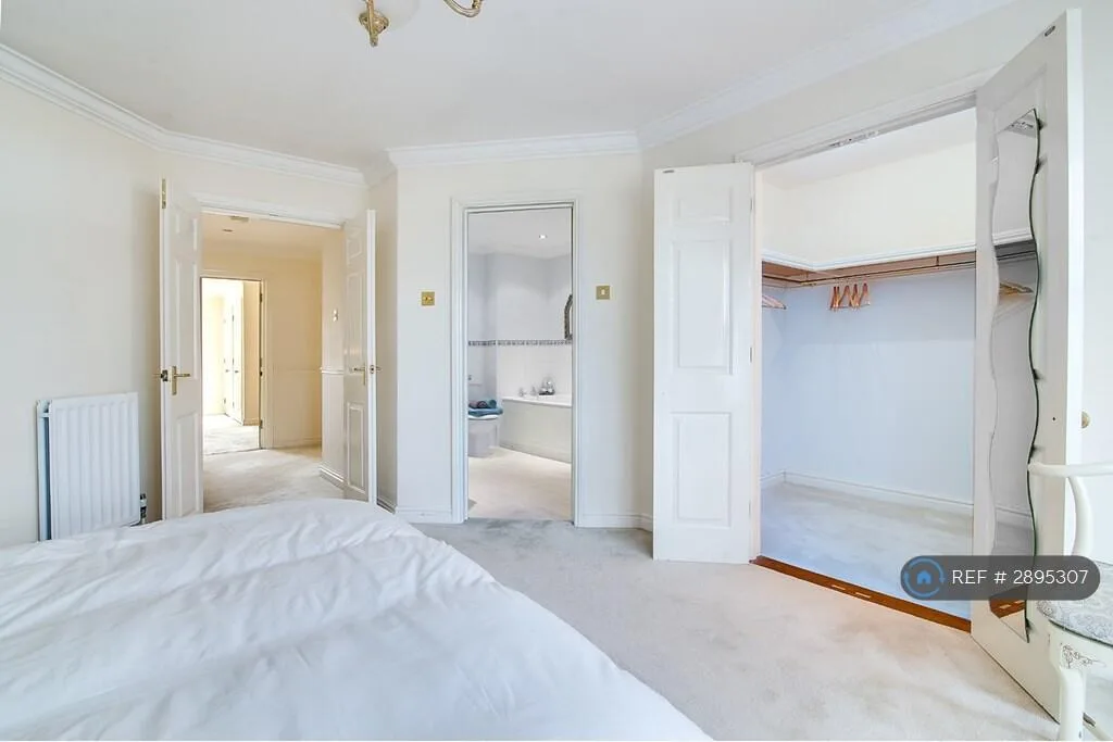 2 bedroom penthouse for rent