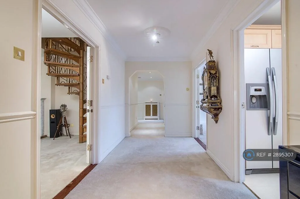 2 bedroom penthouse for rent