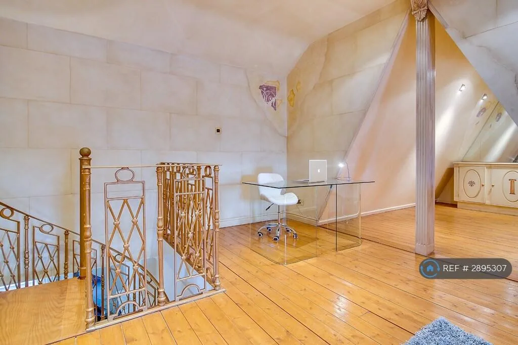 2 bedroom penthouse for rent