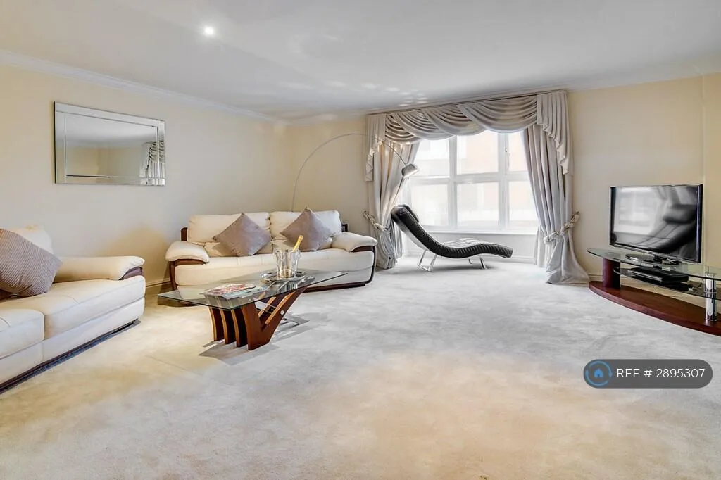 2 bedroom penthouse for rent
