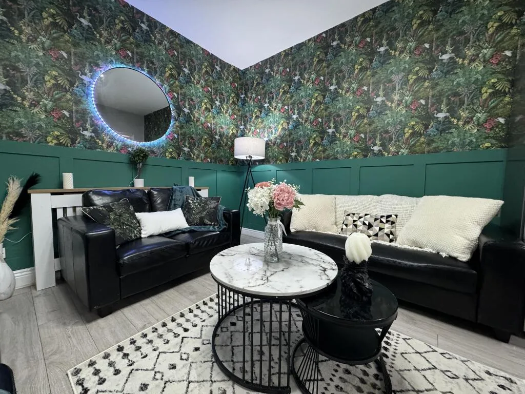 8 bedroom house for rent