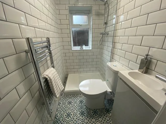 8 bedroom house for rent