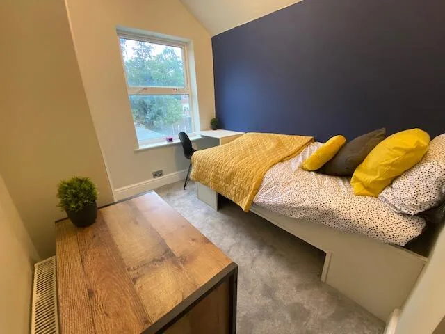 9 bedroom house for rent