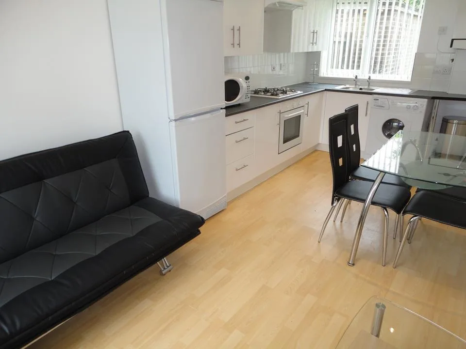 4 bedroom terraced house for rent