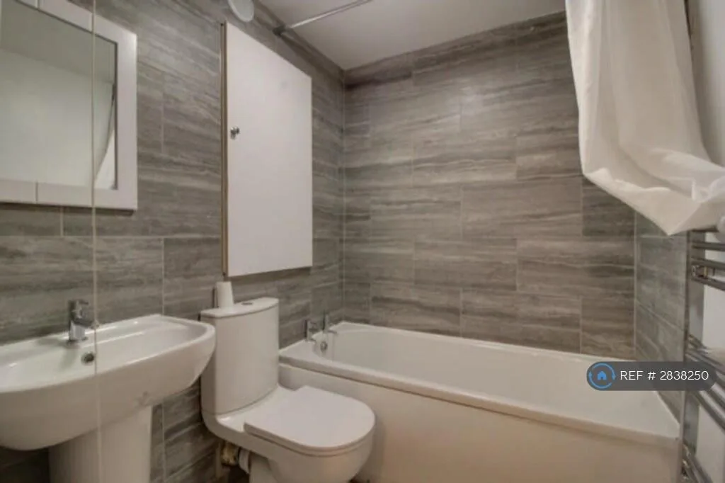 3 bedroom maisonette for rent