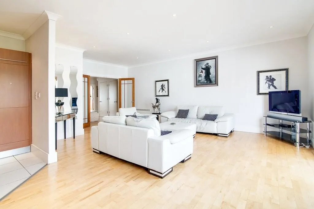 3 bedroom apartment for rent