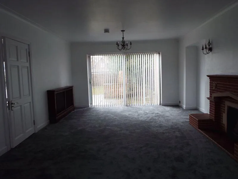 6 bedroom detached house for rent