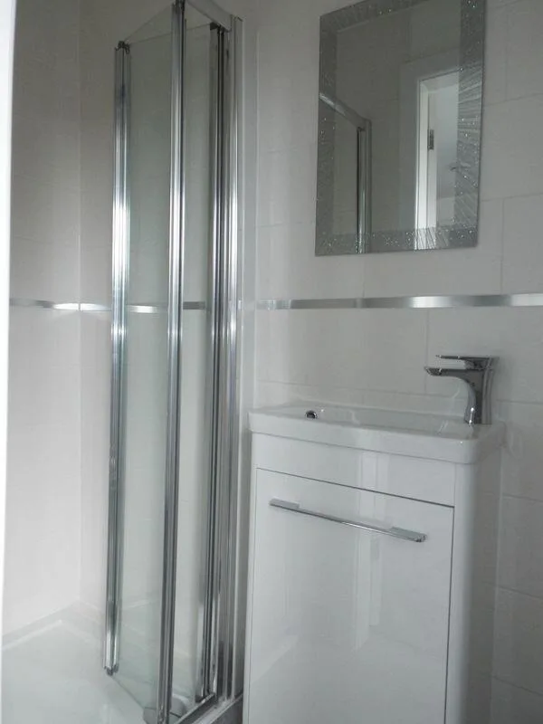 6 bedroom detached house for rent