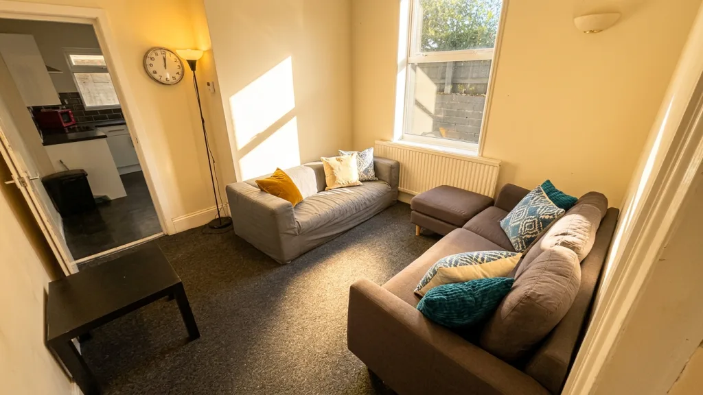 5 bedroom house for rent