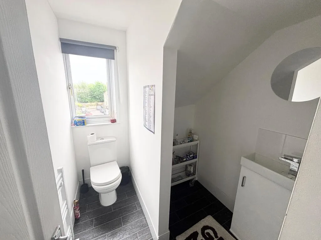 1 bedroom house share for rent