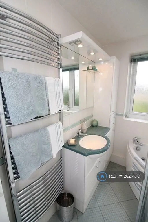 1 bedroom house share for rent