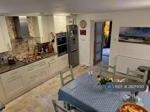 1 bedroom house share for rent