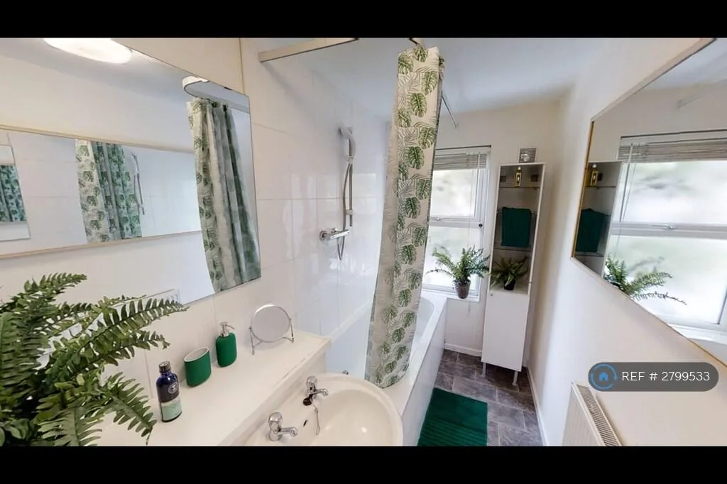 1 bedroom house share for rent