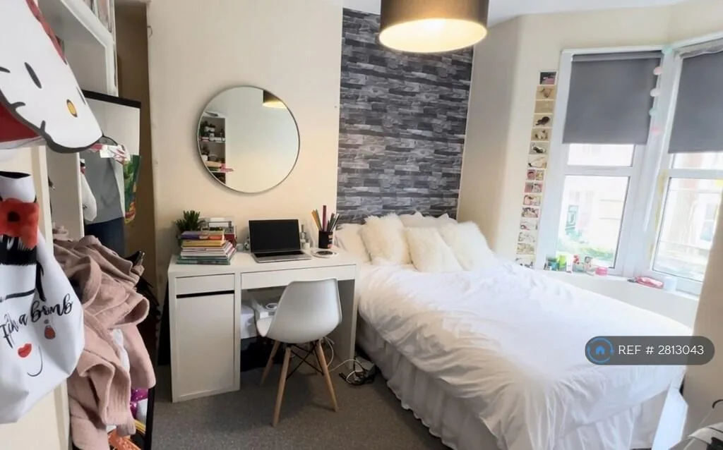 1 bedroom house share for rent