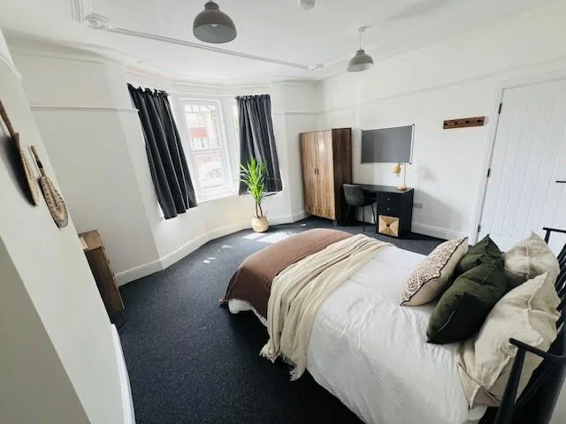 1 bedroom house for rent
