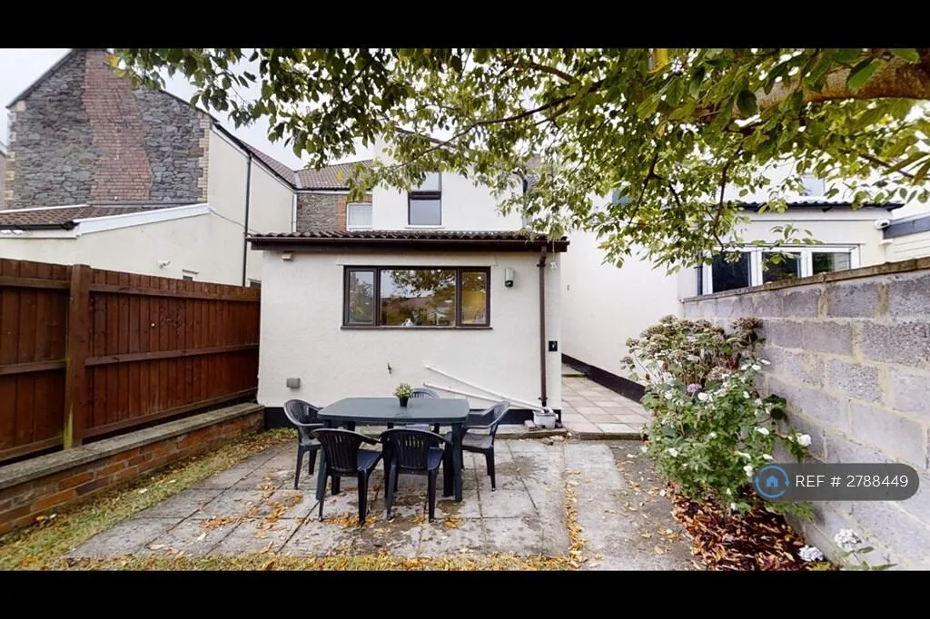1 bedroom house share for rent
