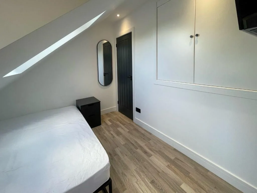 1 bedroom house share for rent