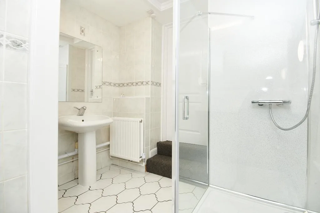 1 bedroom flat share for rent