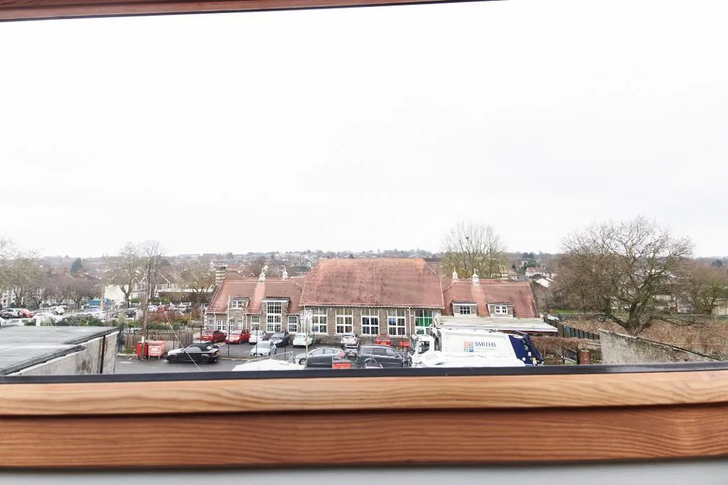 1 bedroom flat share for rent
