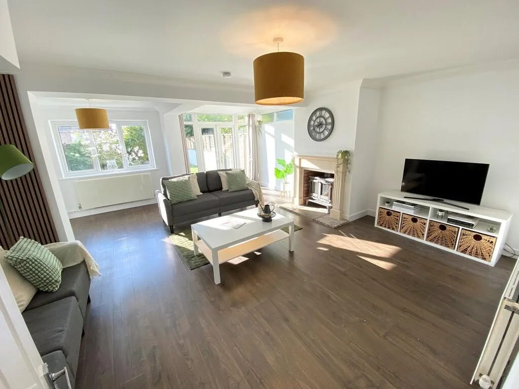 1 bedroom house share for rent