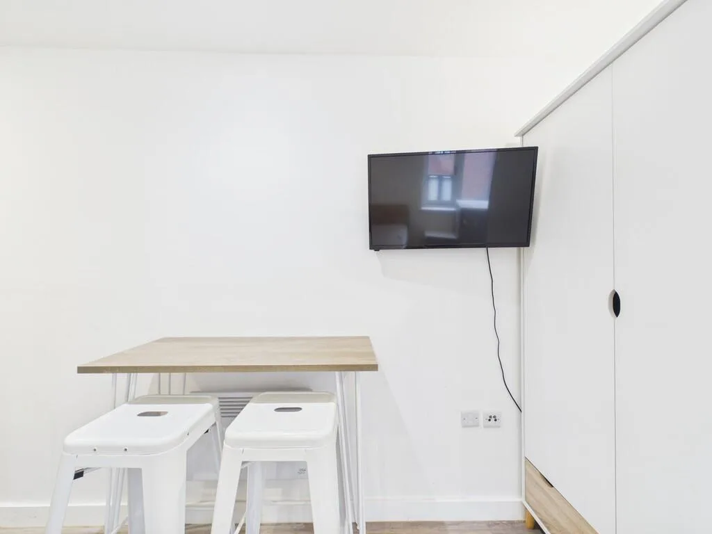 Studio flat for rent