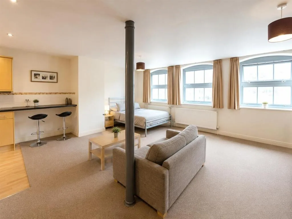 Studio flat for rent