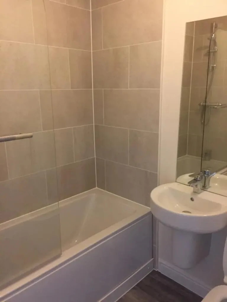 4 bedroom house share for rent