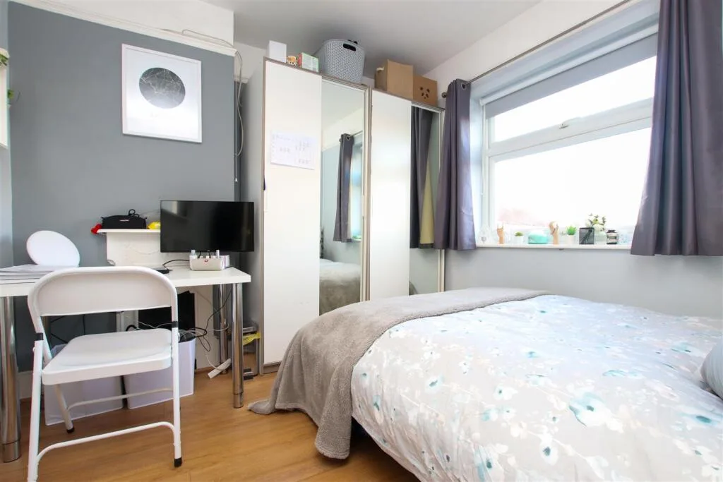 4 bedroom house for rent