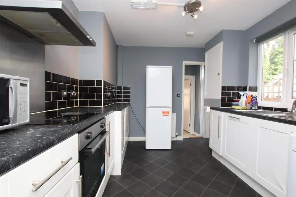 5 bedroom house for rent