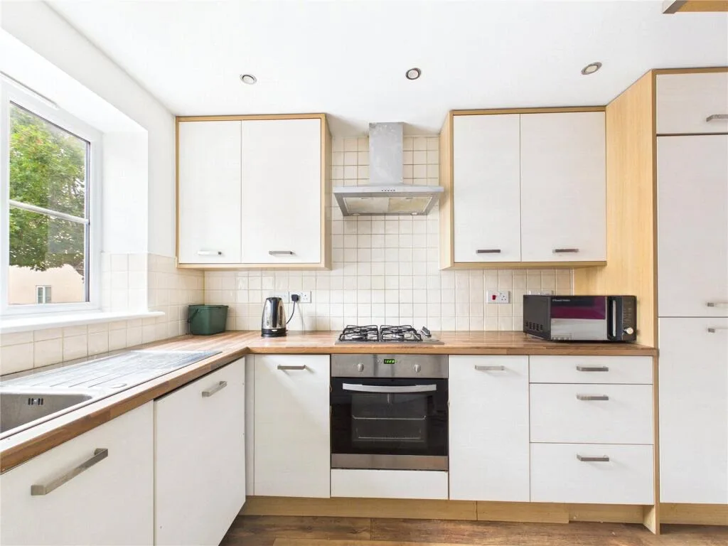 4 bedroom terraced house for rent