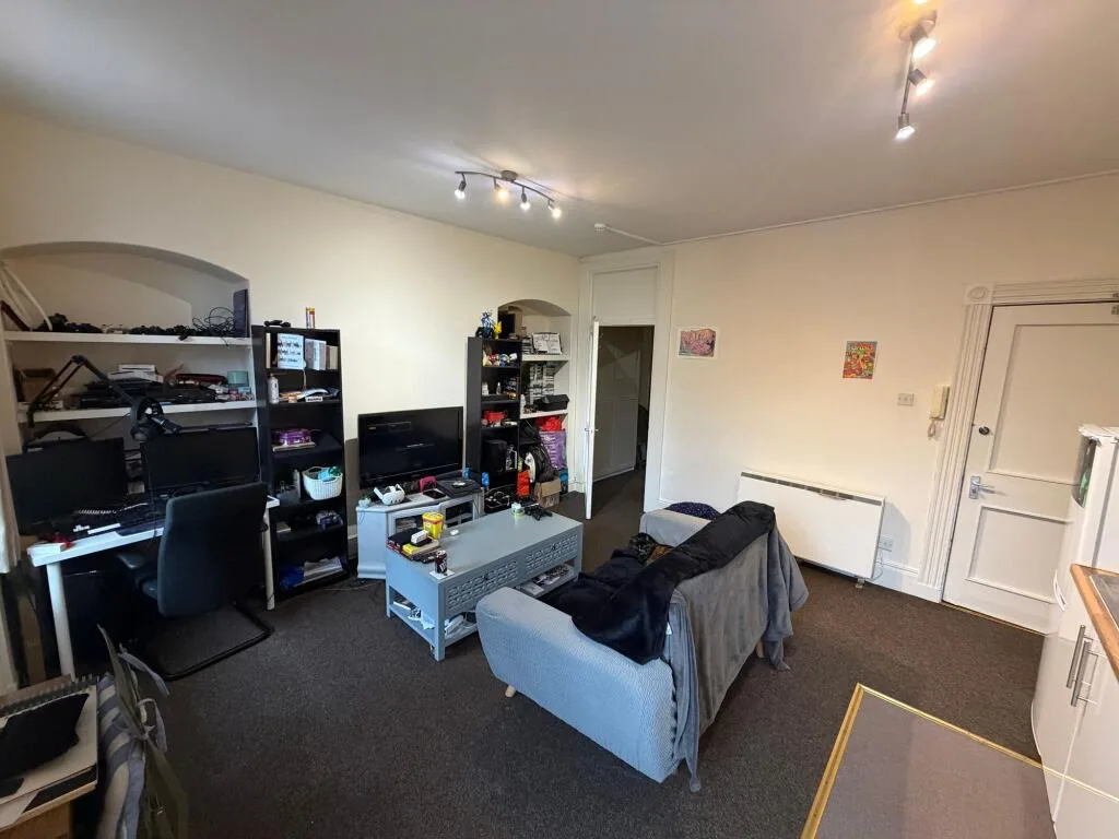 1 bedroom flat for rent