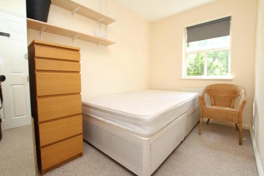 5 bedroom town house for rent