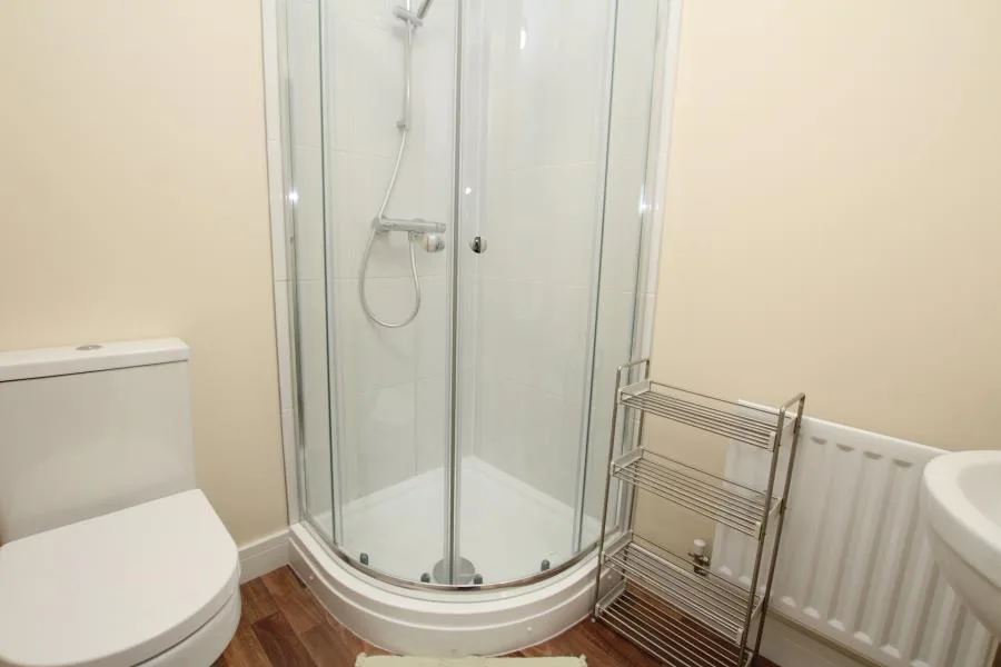 6 bedroom terraced house for rent