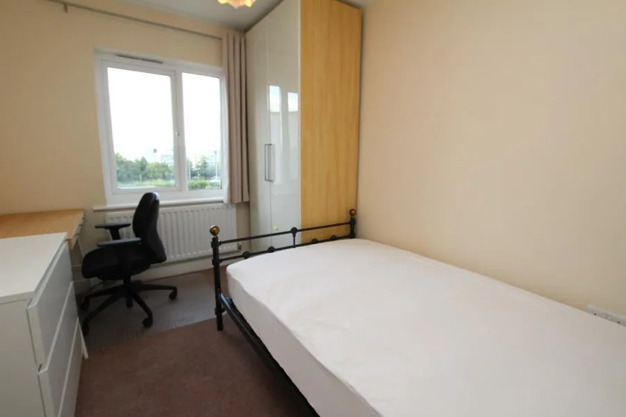 6 bedroom terraced house for rent