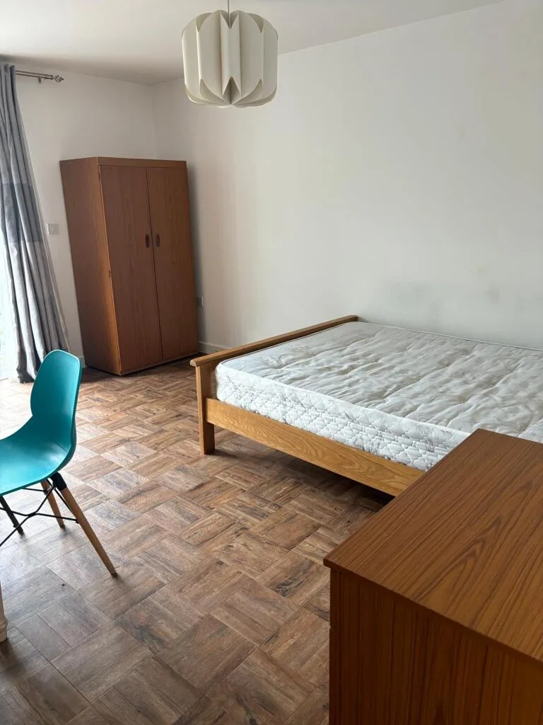 5 bedroom terraced house for rent