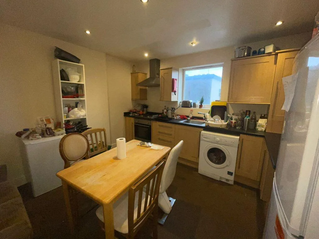 4 bedroom flat for rent