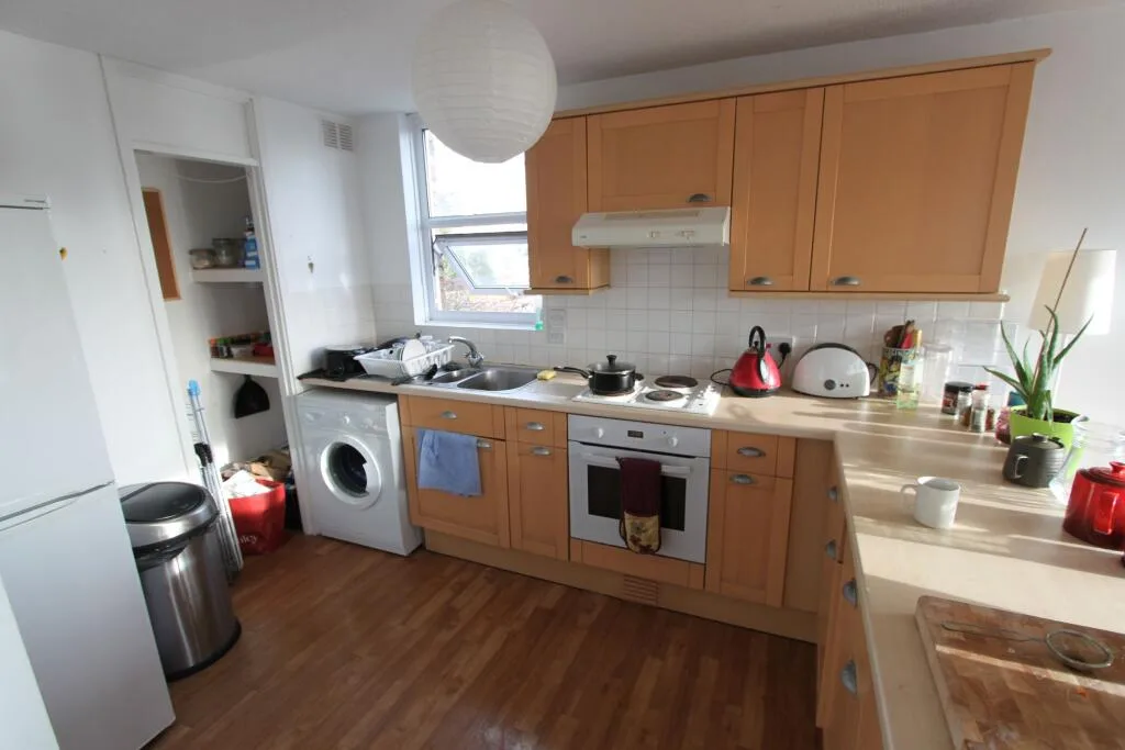 4 bedroom flat for rent