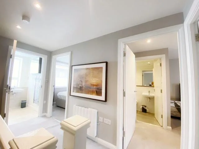 3 bedroom end of terrace house for rent
